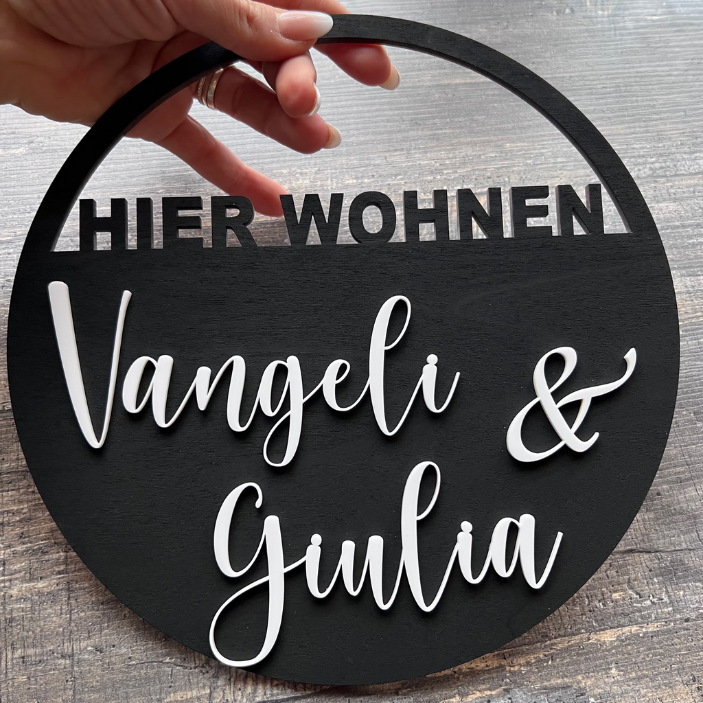 Modernes Acrylschild mit Gravur und wählbarem Hintergrund